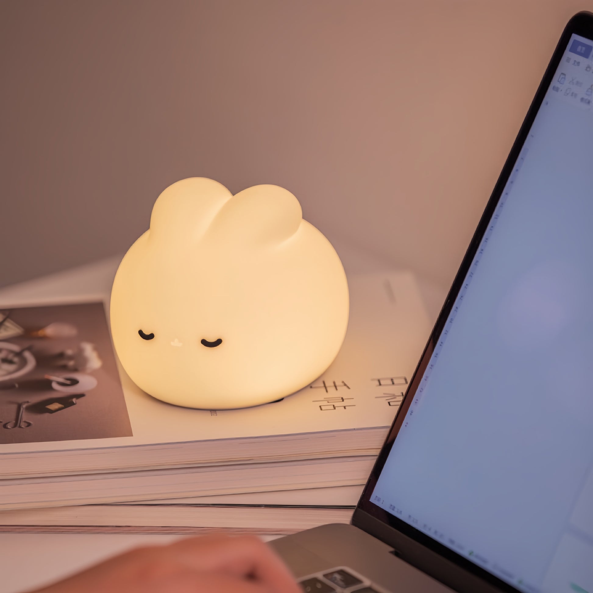 Dream Rabbit Emotion Lamp - Blossom Nights